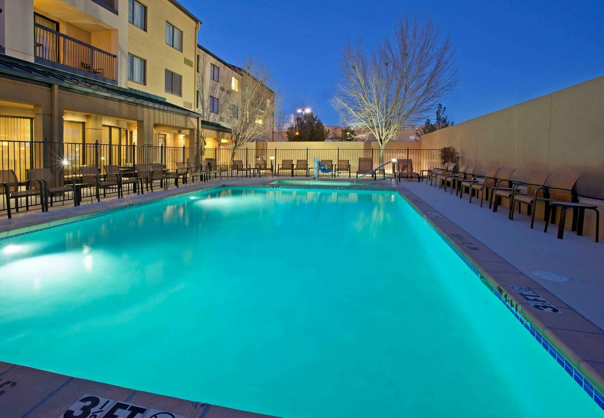 Hotel Courtyard El Paso Airport Exterior foto